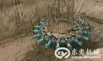 破除600-1500mm直徑實心灌注樁現(xiàn)場 MK180S破